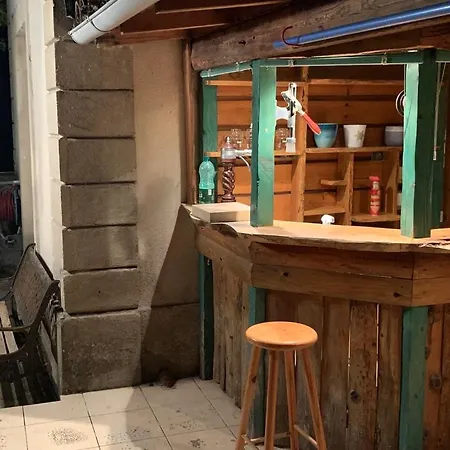 Apartment De La Tour